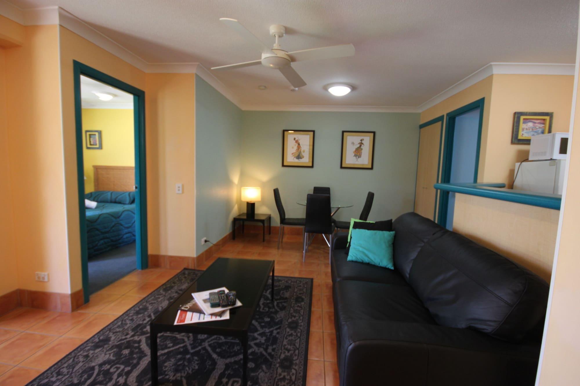 Aruba Aparthotel Broadbeach